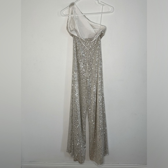 Anthropologie Zunilda Gutierrez Lincoln One-Shoulder Sequin Jumpsuit Silver - Picture 6 of 10